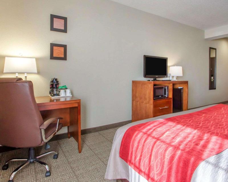 Comfort Inn Bolivar image