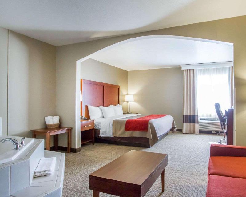 Comfort Inn Bolivar image