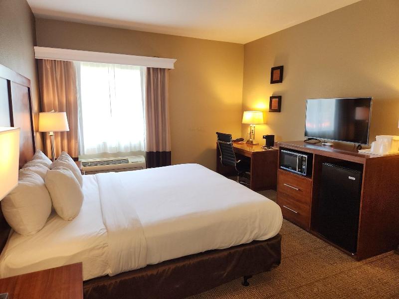 Comfort Inn Bolivar image