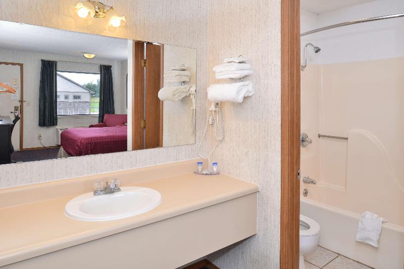 Americas Best Value Inn Knob Noster image