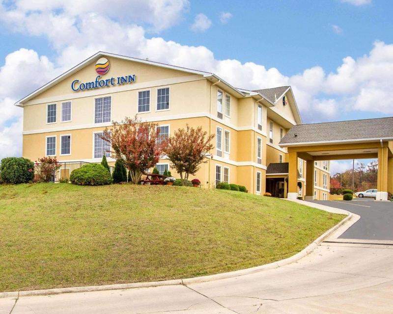 Comfort Inn Poplar Bluff North image