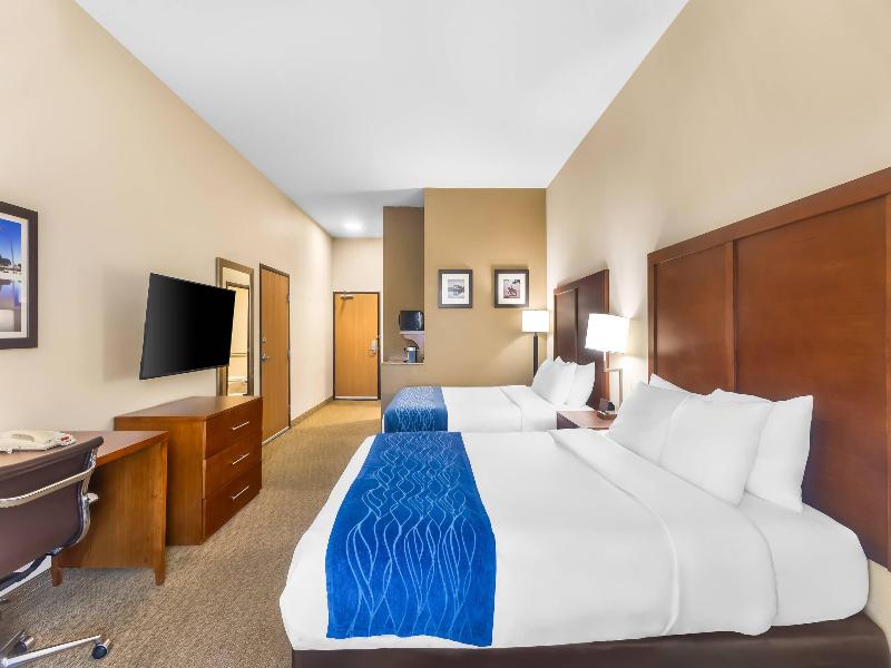 Comfort Inn & Suites Sikeston I-55 image