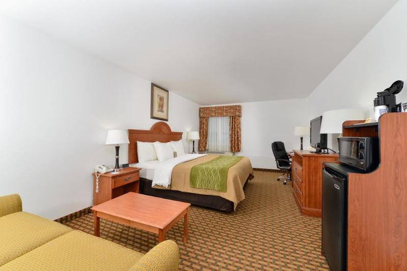 Comfort Inn Willow Springs image