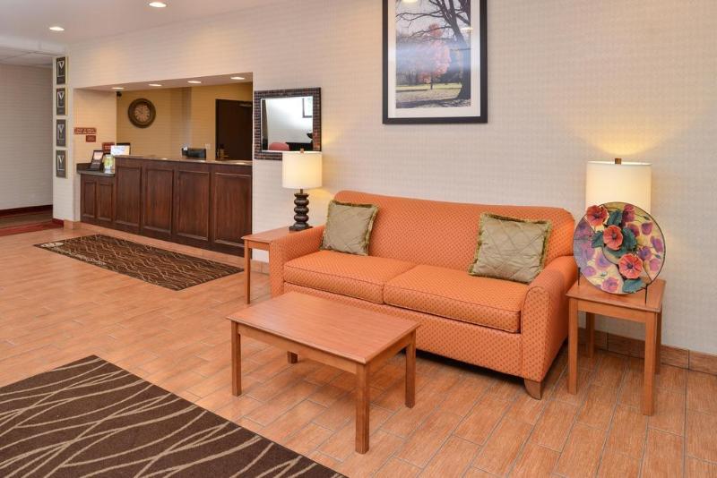 Comfort Inn Willow Springs image