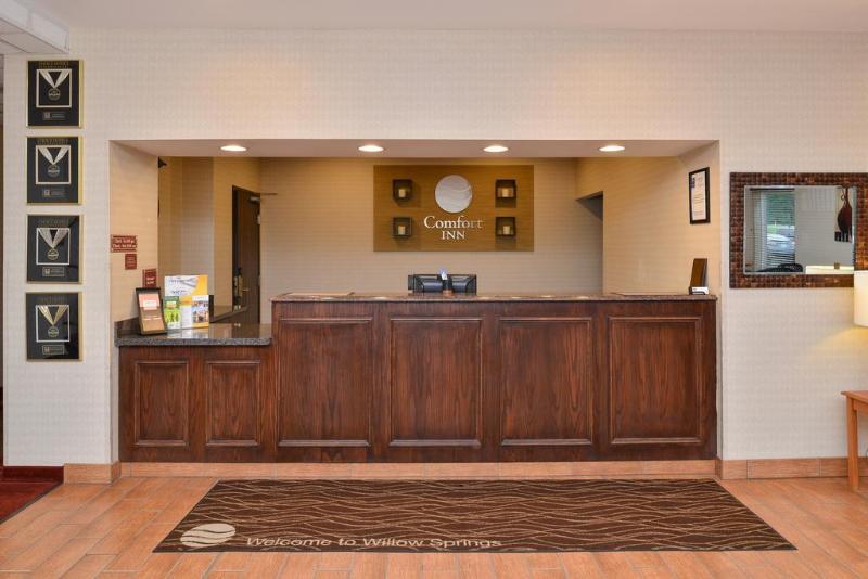 Comfort Inn Willow Springs image