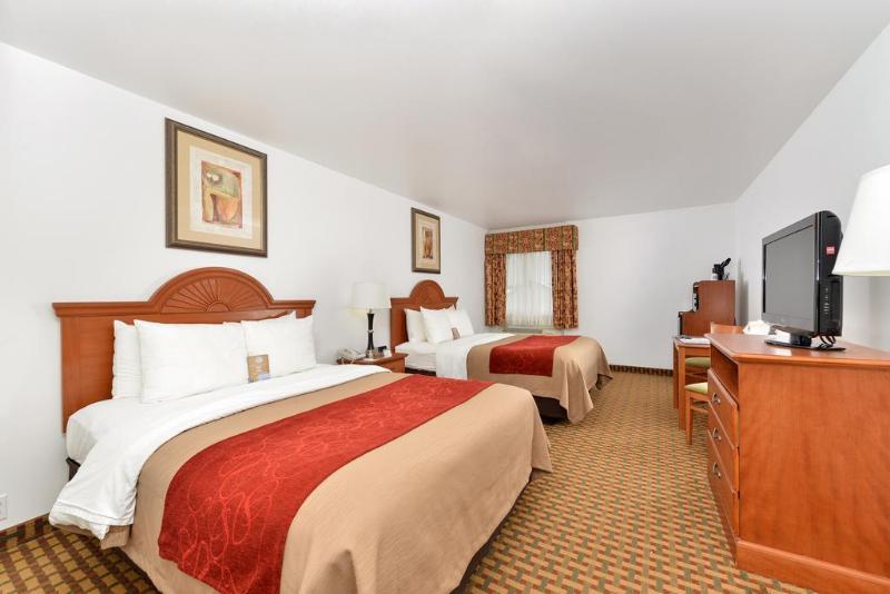 Comfort Inn Willow Springs image
