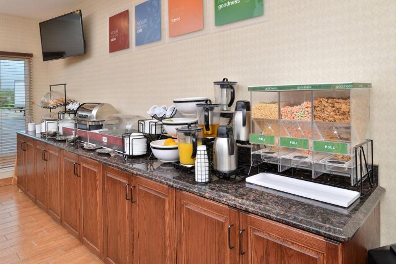 Comfort Inn Willow Springs image
