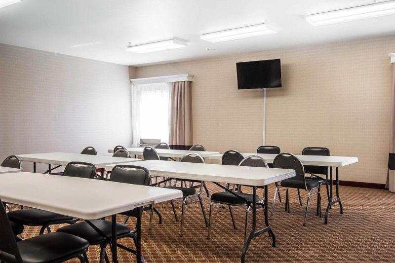 Comfort Inn Willow Springs image