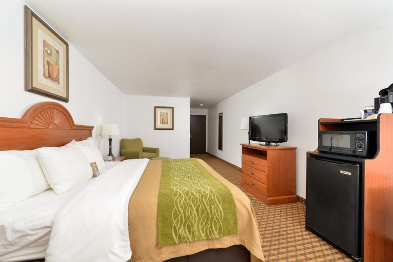 Comfort Inn Willow Springs image