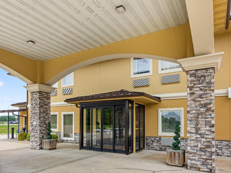 Comfort Inn Willow Springs image