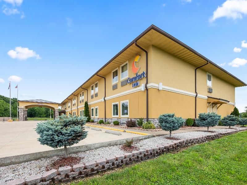 Comfort Inn Willow Springs image