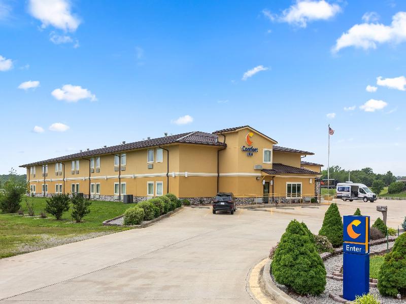 Comfort Inn Willow Springs image