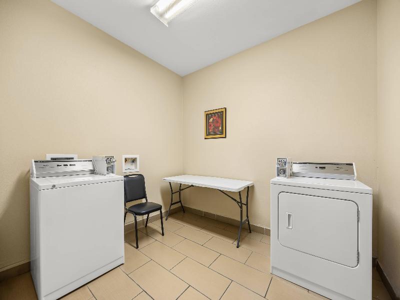 Comfort Inn Willow Springs image