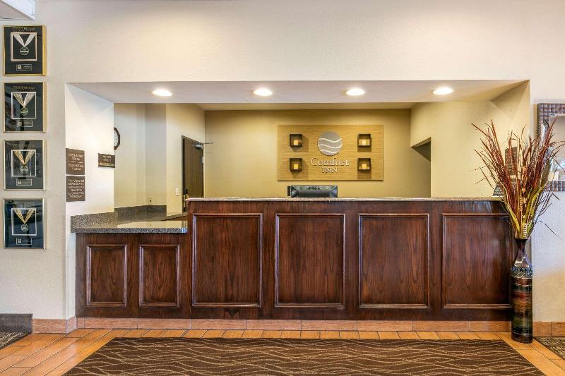 Comfort Inn Willow Springs image