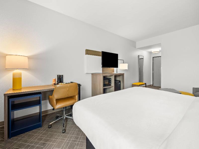 Comfort Inn Willow Springs image