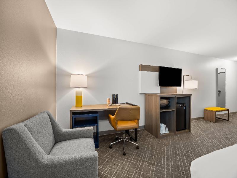 Comfort Inn Willow Springs image
