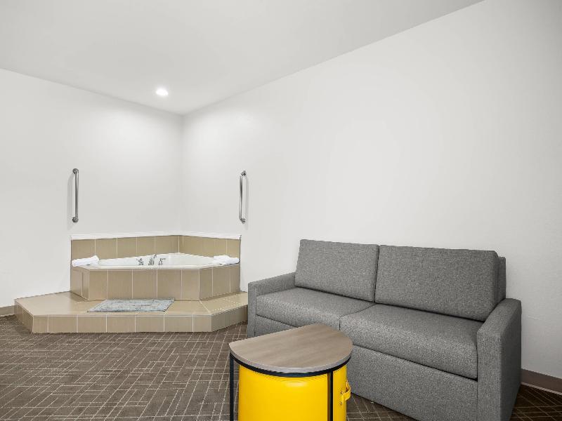 Comfort Inn Willow Springs image