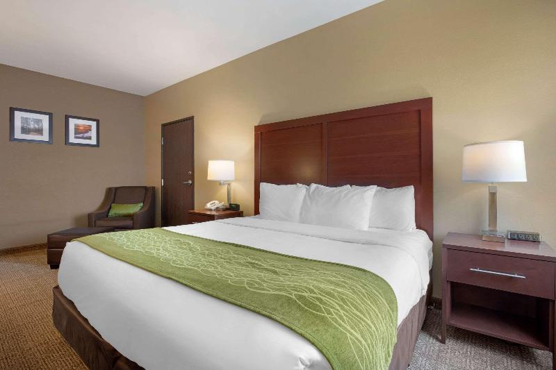 Comfort Inn Willow Springs image