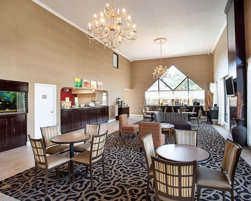 Quality Inn Southaven - Memphis South image
