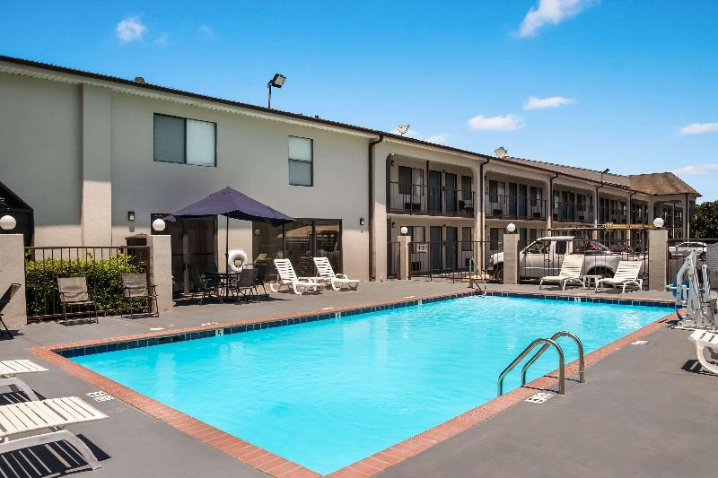Quality Inn Southaven - Memphis South image
