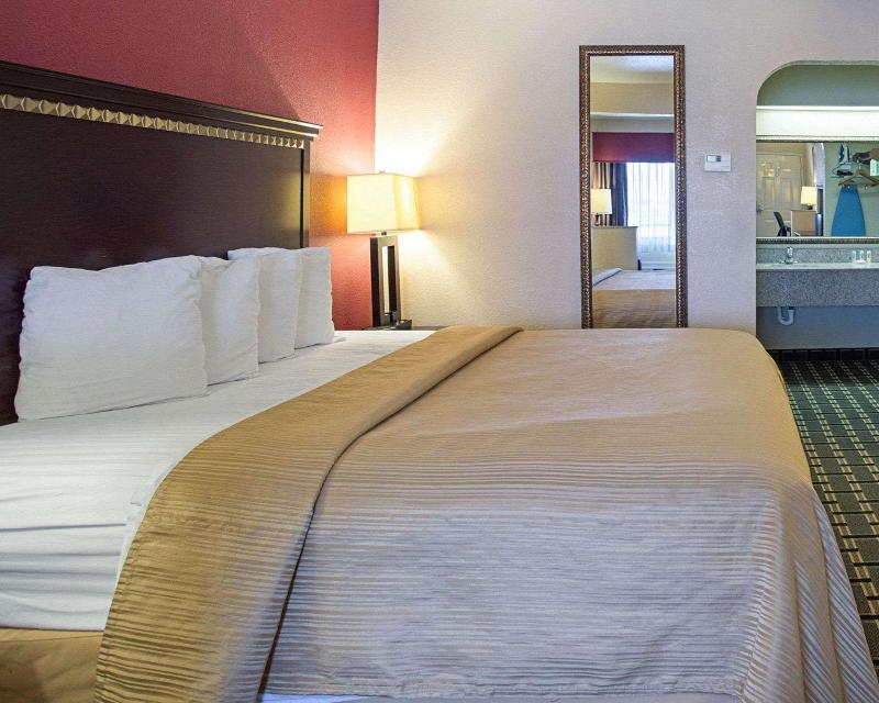 Quality Inn Southaven - Memphis South image