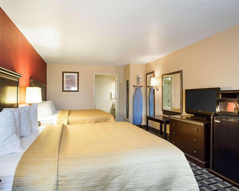 Quality Inn Southaven - Memphis South image