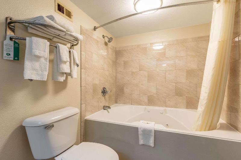 Quality Inn Southaven - Memphis South image