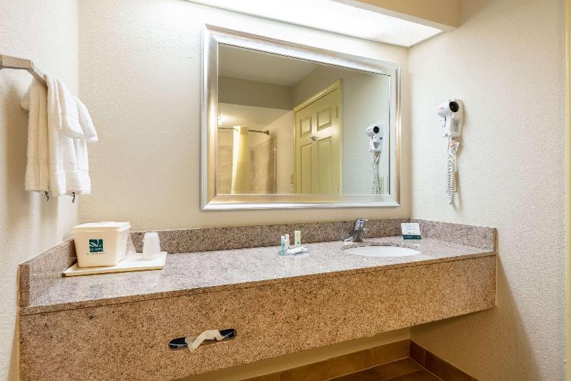 Quality Inn Southaven - Memphis South image