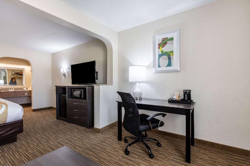 Quality Inn Southaven - Memphis South image