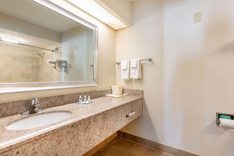 Quality Inn Southaven - Memphis South image