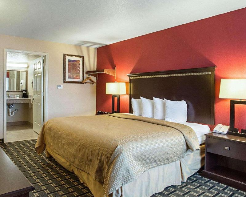 Quality Inn Southaven - Memphis South image