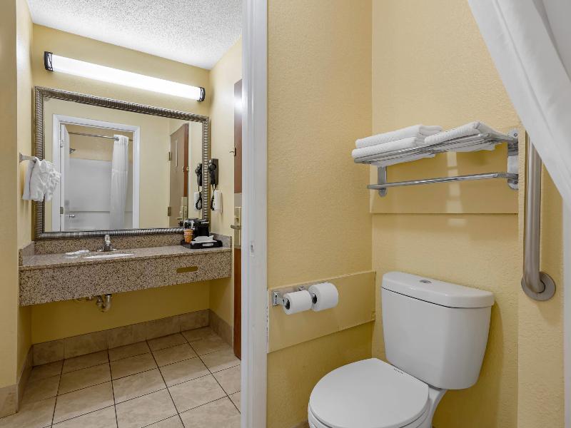 Quality Inn Fuquay Varina image