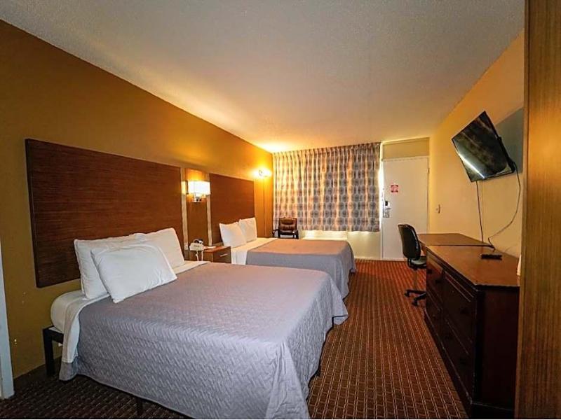 Red Carpet Inn & Suites image