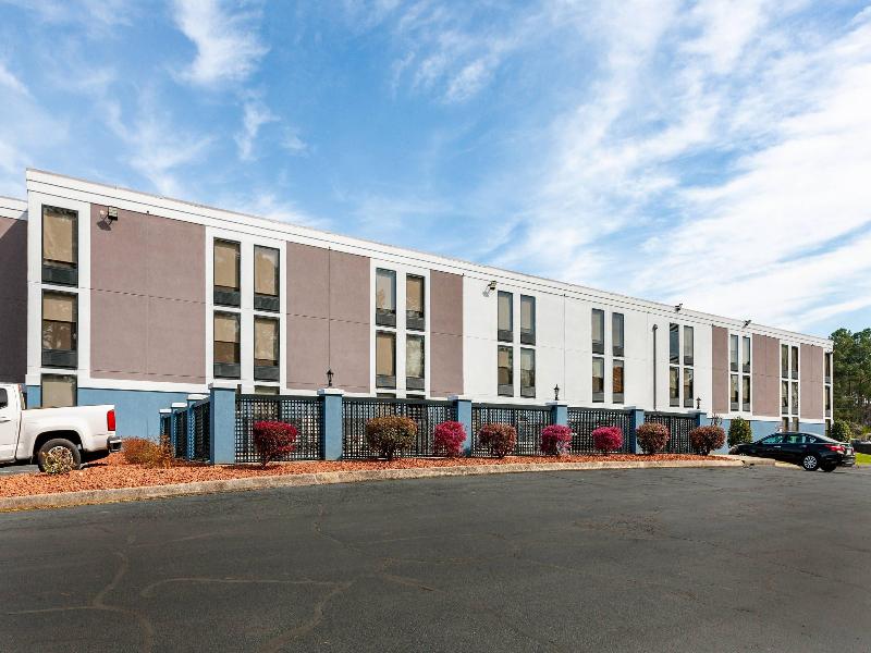 Comfort Inn Laurinburg — general view