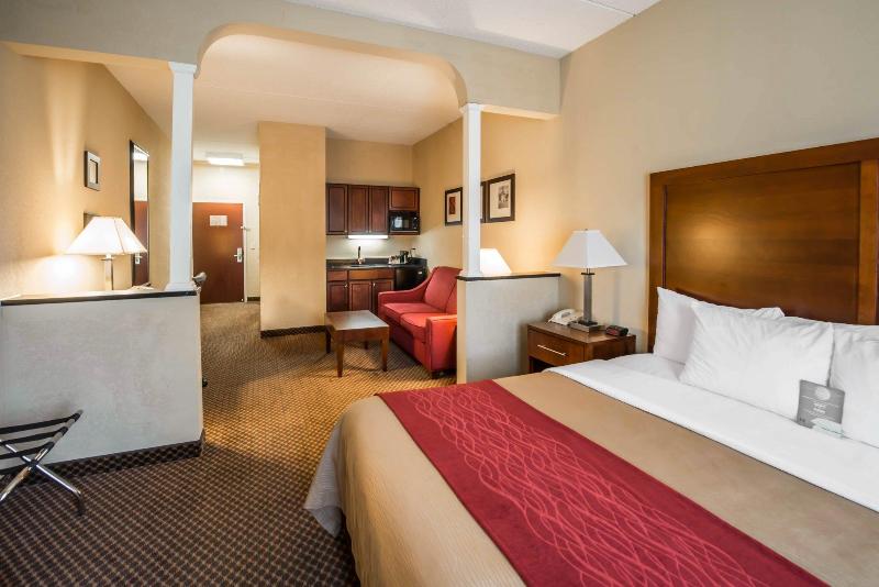 Comfort Inn & Suites Morganton image