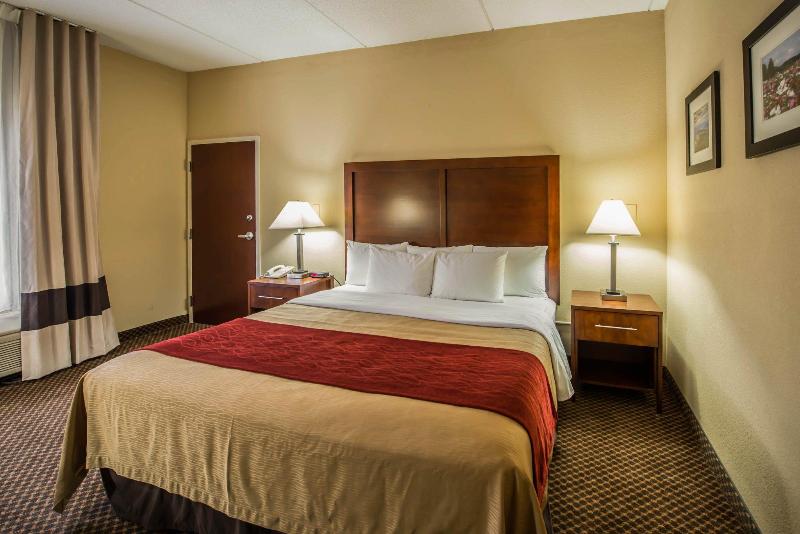 Comfort Inn & Suites Morganton image