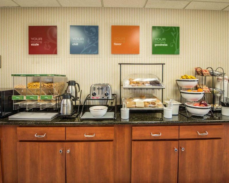Comfort Inn & Suites Morganton image