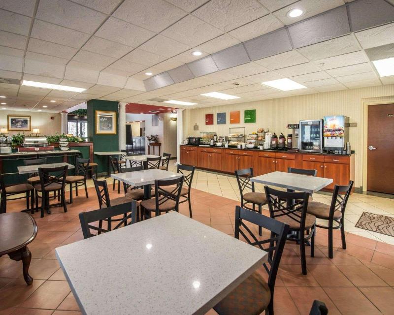 Comfort Inn & Suites Morganton image