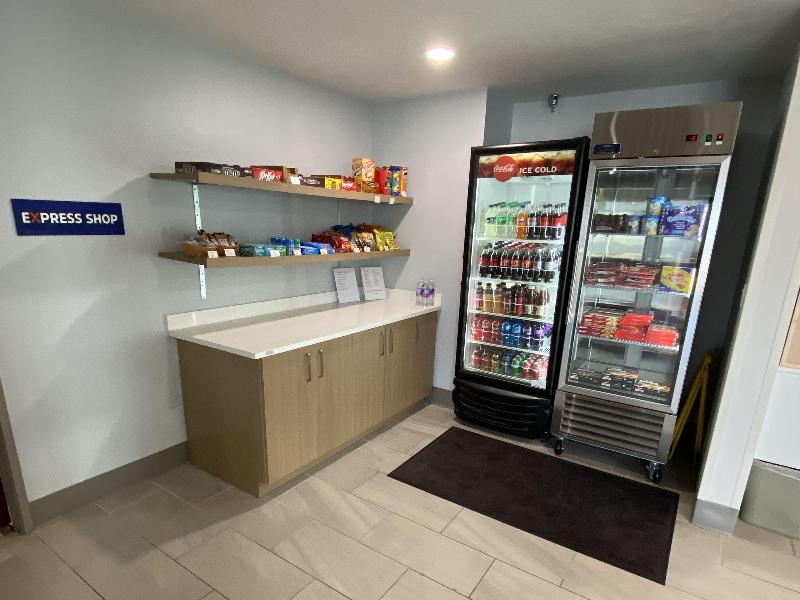 Holiday Inn Express Bluffton Inn & Suites by IHG image