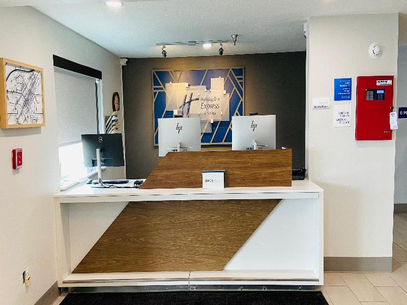 Holiday Inn Express Bluffton Inn & Suites by IHG image