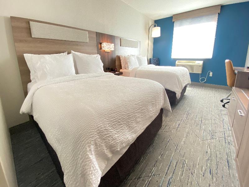 Holiday Inn Express Bluffton Inn & Suites by IHG image