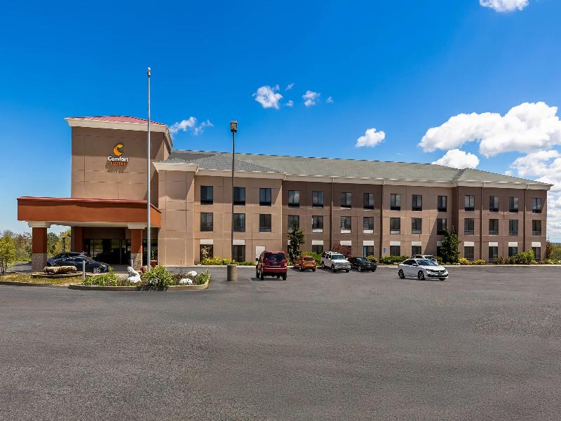 Comfort Suites Edinboro — general view