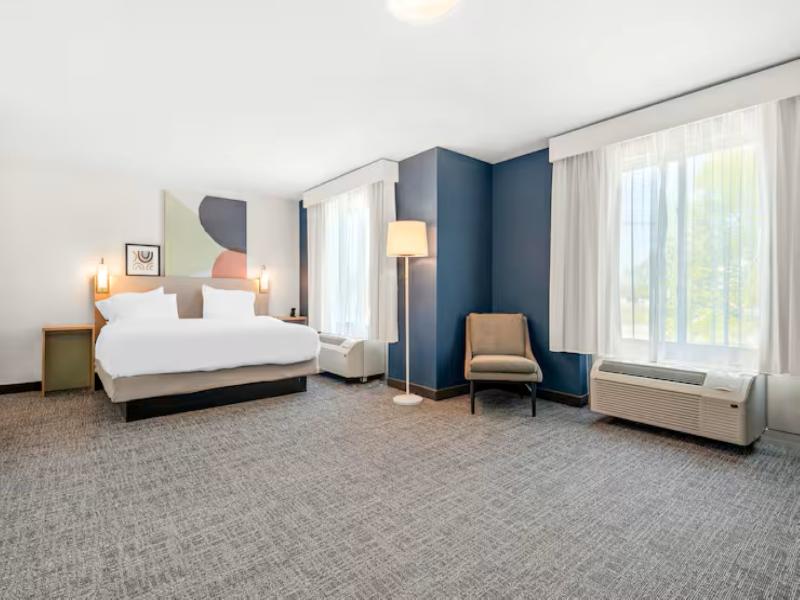 Spark by Hilton Exton image