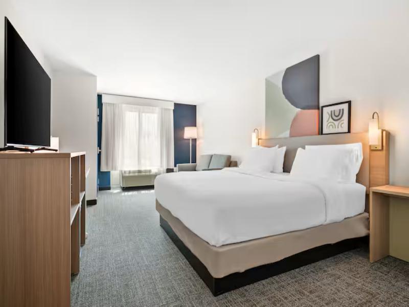 Spark by Hilton Exton image
