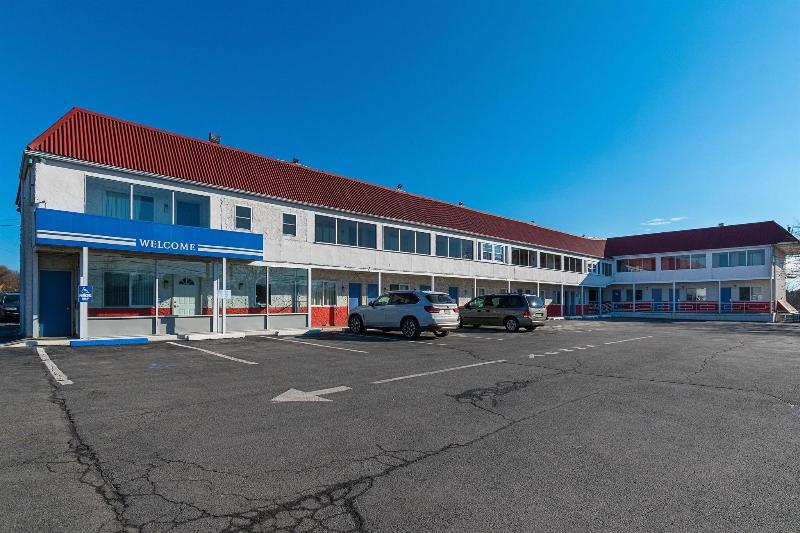 Rodeway Inn image