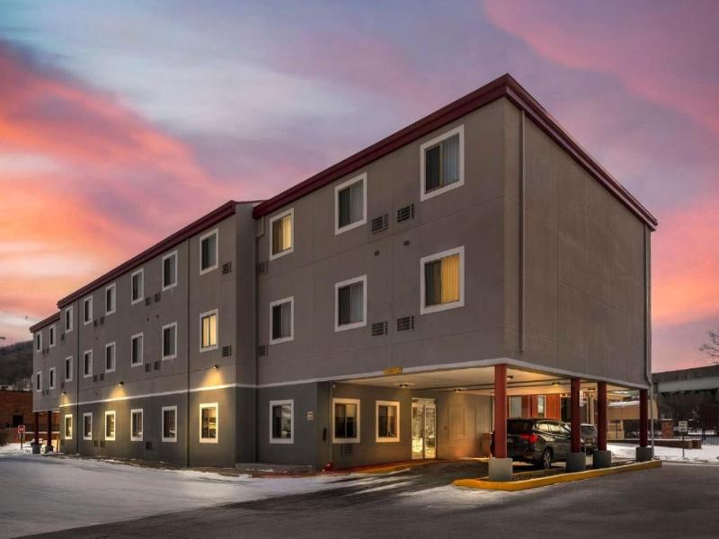 Red Roof Inn Johnstown image