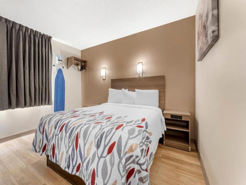 Red Roof Inn Johnstown image