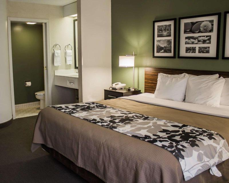 Sleep Inn Johnstown Area image