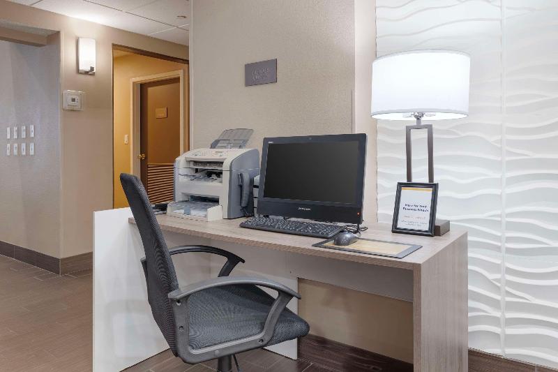 Comfort Inn & Suites Johnstown image