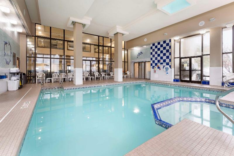 Comfort Inn & Suites Johnstown image